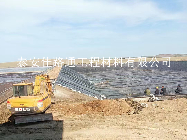 魚塘防滲土工膜外層損壞該如何應對？