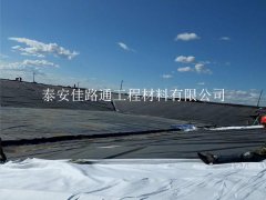 魚塘復(fù)合土工膜使用須具備哪些功能特性？