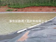 如何提升魚塘防滲膜的基本使用時(shí)間？