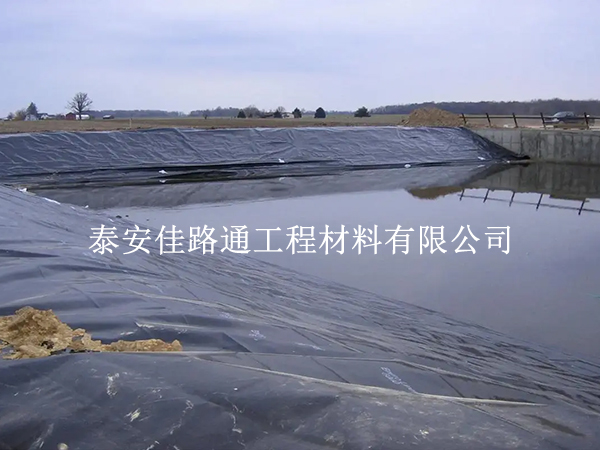 垃圾填埋場防滲膜選材技巧:簡單而新穎的視角 垃圾填埋場防滲膜選材技巧:簡單而新穎的視角