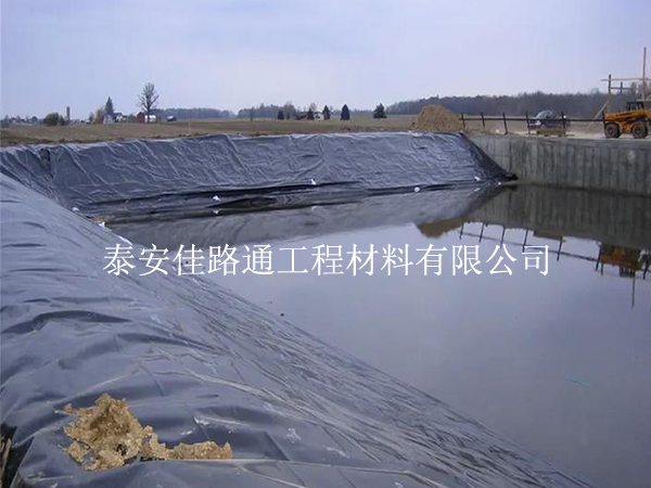 沼氣池防滲膜質(zhì)量辨別技巧：慧眼識(shí)珠，綠色先行