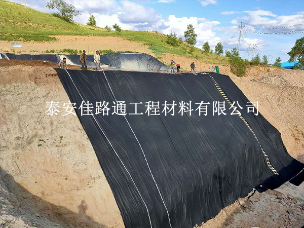 蓄水池防滲膜破損不用慌？這些修復(fù)技巧超實(shí)用