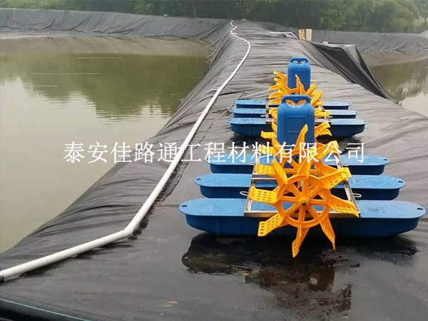 養(yǎng)殖防滲膜生產(chǎn)怕不達(dá)標(biāo)？掌握這些要點(diǎn)穩(wěn)過關(guān)