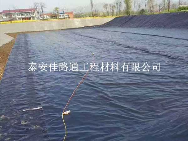 養(yǎng)殖防滲膜滲漏點(diǎn)檢測技巧：精準(zhǔn)排查，筑牢養(yǎng)