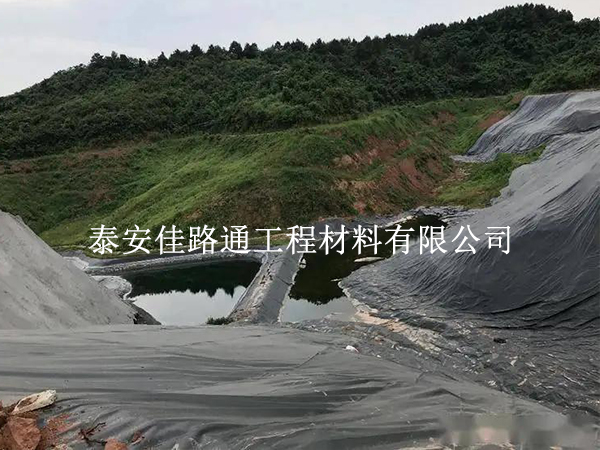 尾礦庫防滲膜延伸率總不達(dá)標(biāo)？這幾個(gè)關(guān)鍵因素你可能忽略了