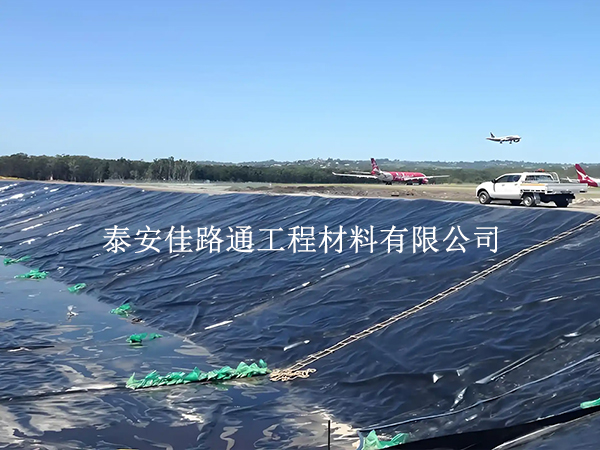 沼氣池防滲膜鋪完就滑？這套防滑方案才靠譜